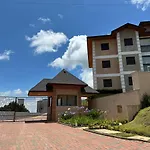 Apartamento novíssimo top com lareira