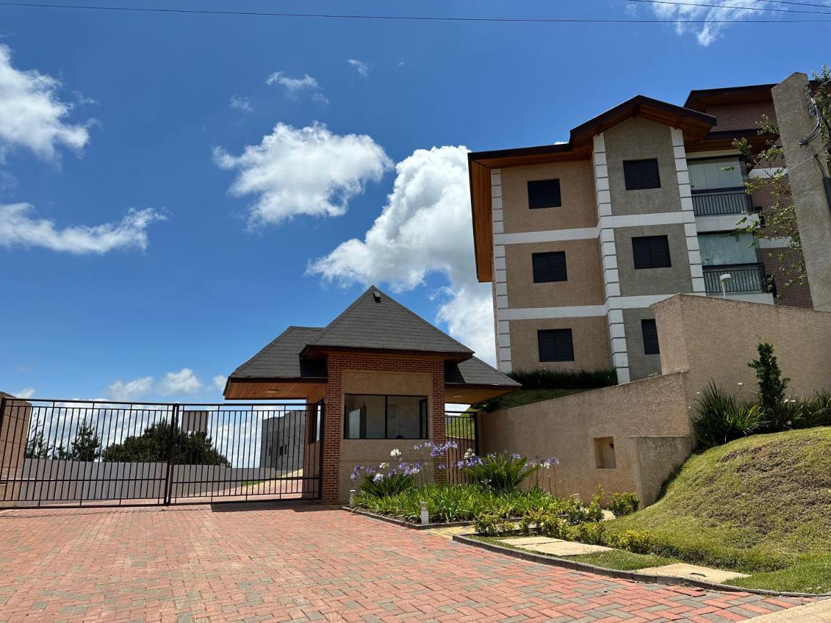 Novissimo Com Lareira Apartamento Campos do Jordão